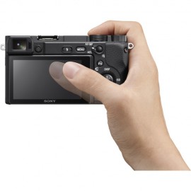 Sony Alpha a6400 Mirrorless Camera with 18-135mm Lens