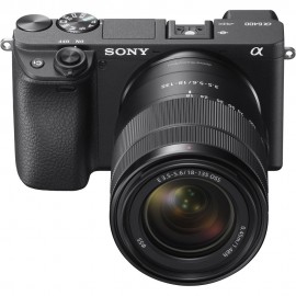 Sony Alpha a6400 Mirrorless Camera with 18-135mm Lens