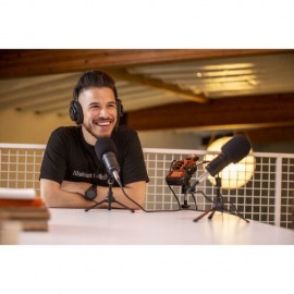 Zoom H8 8-Input / 12-Track Portable Handy Recorder