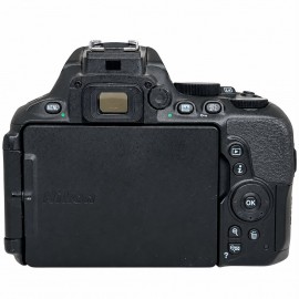 NIKON D5600 DSLR CAMERA (used)